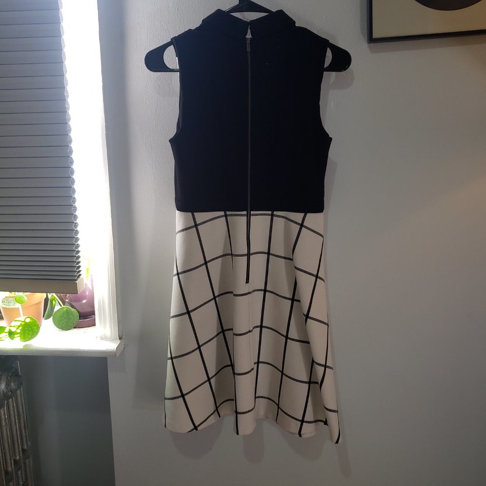 SOLD Loft Black & White Sleeveless Collared Dress Size 4P - Picture 4 of 6